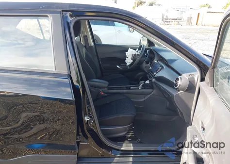 2021 Nissan Kicks Sv Xtronic Cvt from USA, damaged, VIN 3N1CP5CV1ML560179